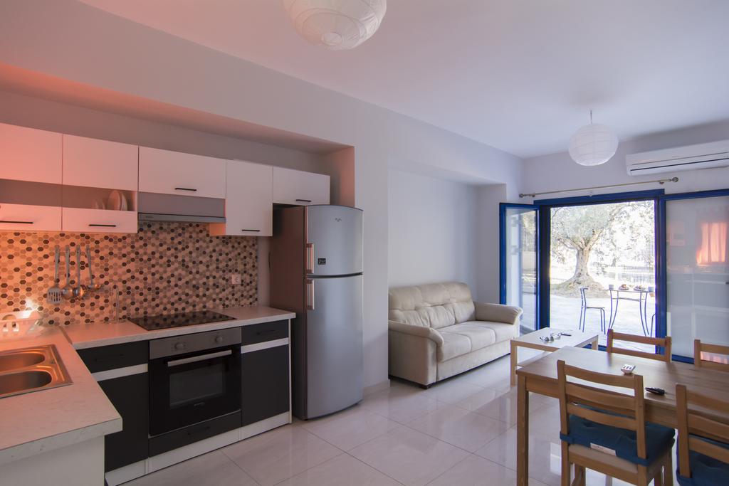 Amalfi Complex Apartamento Kato Almiri Exterior foto